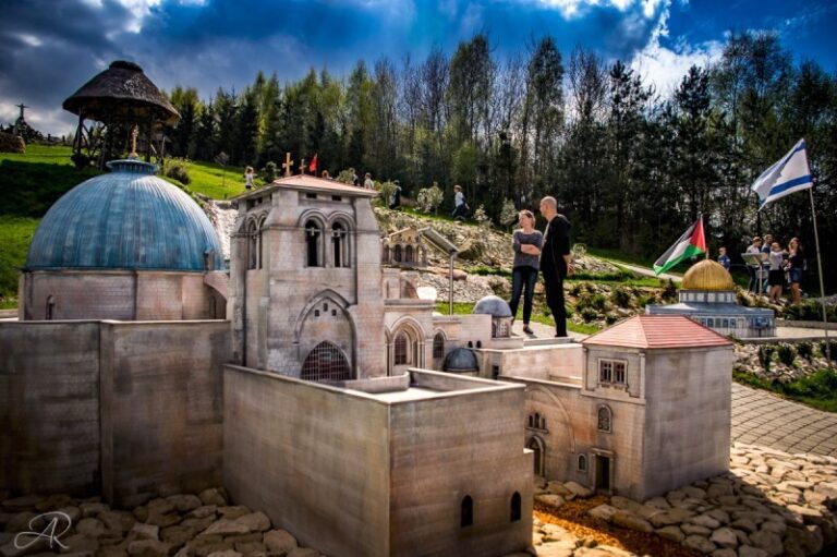 Park Rozrywki i Miniatur Sabat Krajno