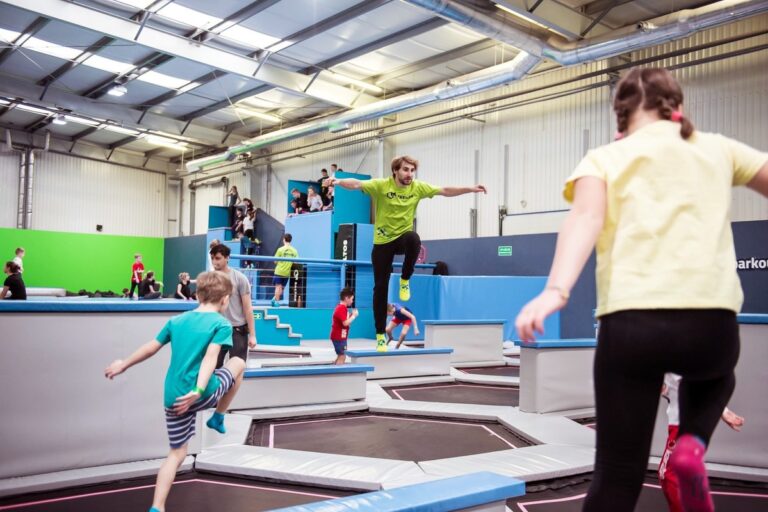 Saltos park trampolin Srebrzyńska