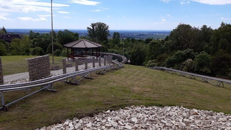 Zjeżdżalnia Grawitacyjna Harcówka