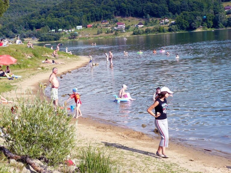 Jezioro Rożnowskie – plaża
