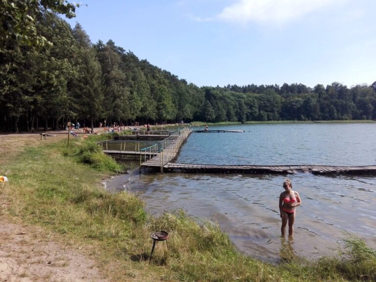 Plaża – Jezioro Studnica