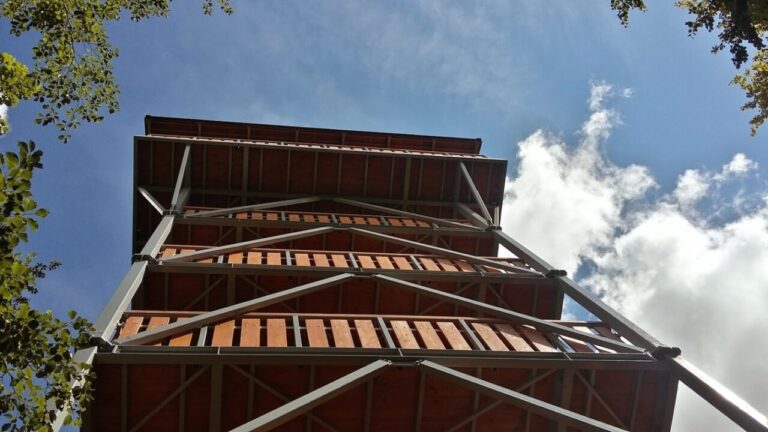 Wieża widokowa na Górze Siemierzyckiej