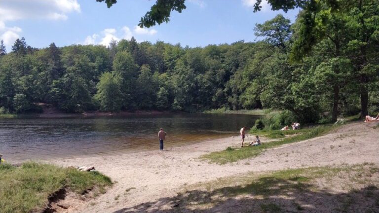 Plaża – Jezioro Otomińskie
