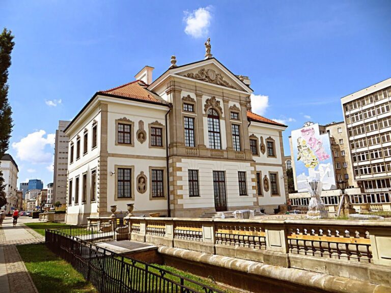 Pałac Ostrogskich – Muzeum Chopina