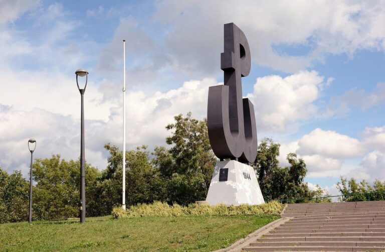 Kopiec Powstania Warszawskiego