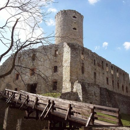Zamek Lipowiec w Babicach
